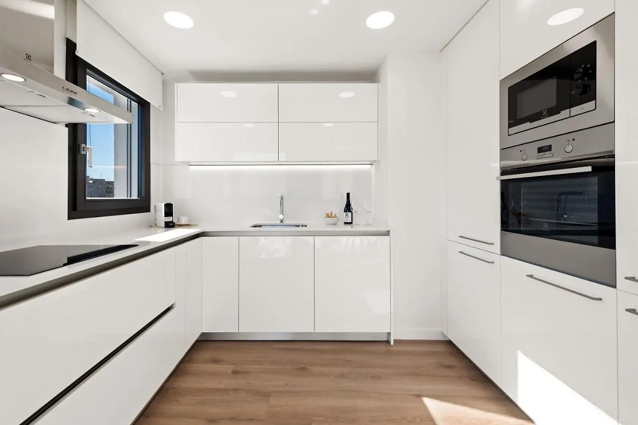 Sunny Modern Apartment Perfect Located 埃斯特波纳